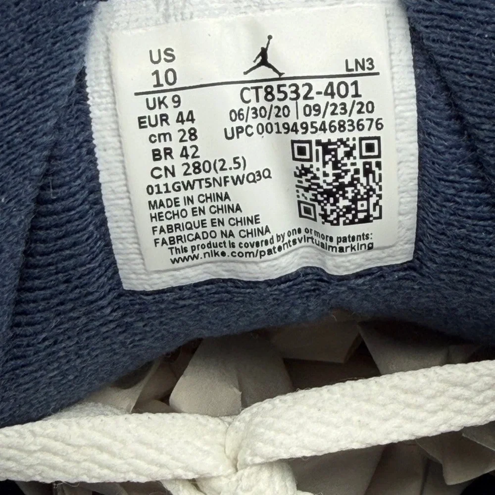 Jordan 3 Retro Midnight‎ Navy Georgetown CT8532-401 Size 10 11.5W VNDS!